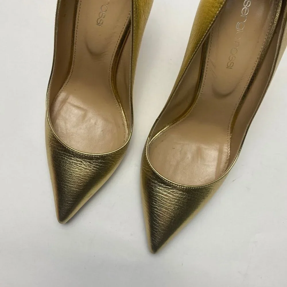 Sergio Rossi Gold Pumps Size 8 - Picture 2 of 9